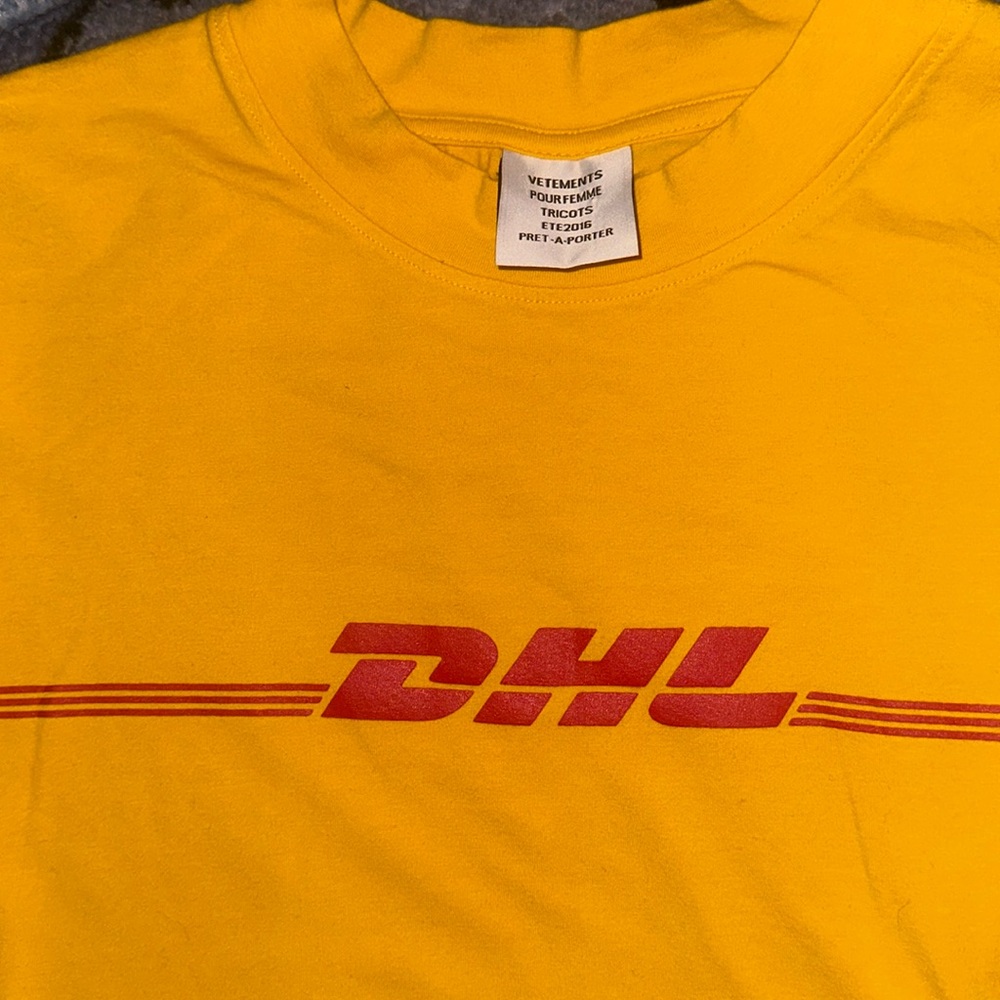 Vetements DHL tshirt